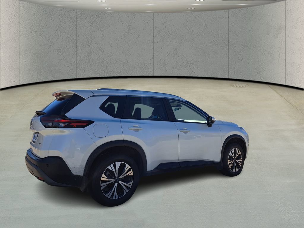 Used 2023 Nissan Rogue SV w/ SV Premium Package image 5