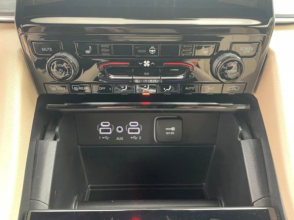 New 2025 Jeep Grand Cherokee Limited AWD/4WD image 17