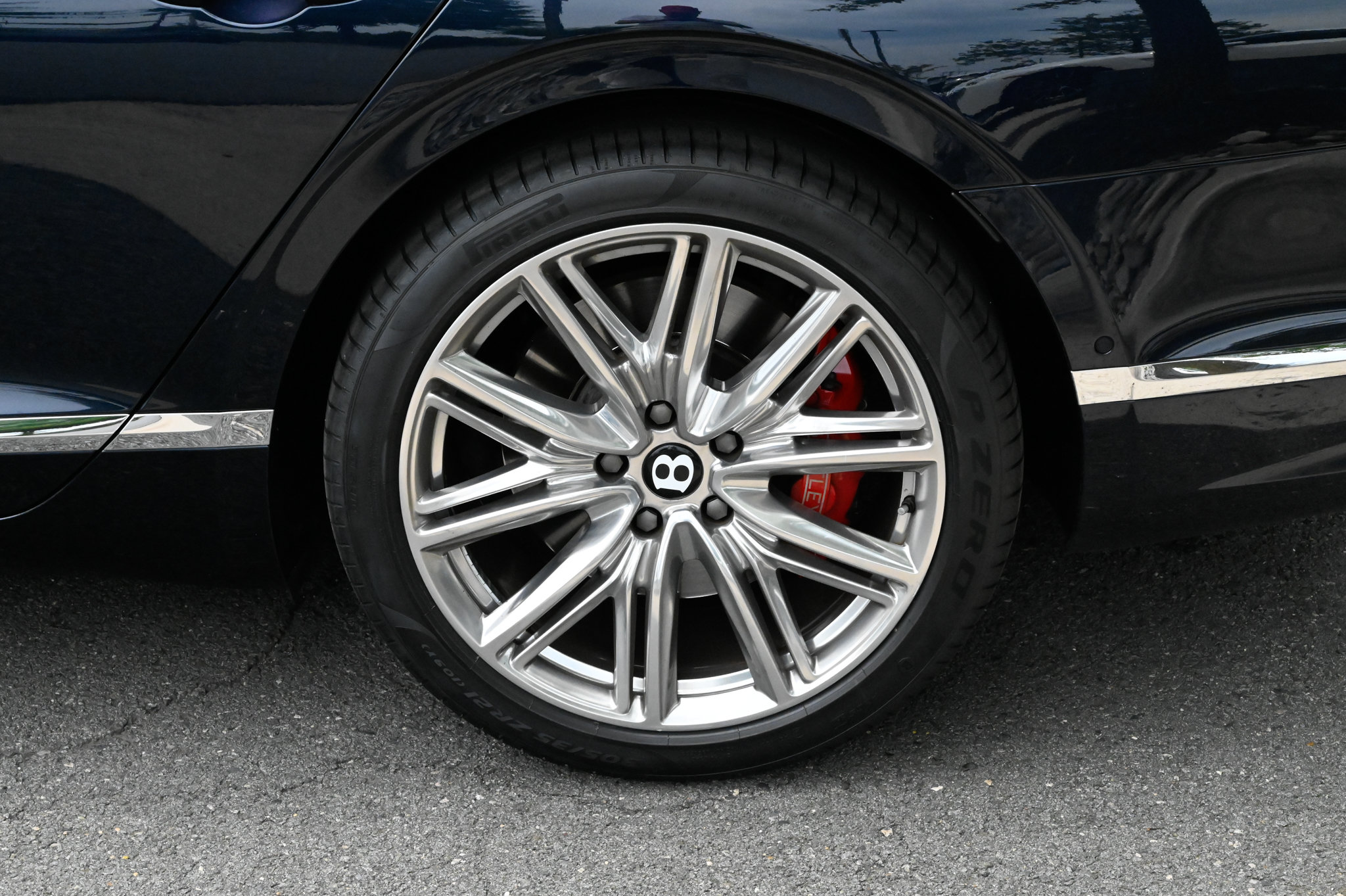 Used 2022 Bentley Flying Spur V8 AWD/4WD image 10