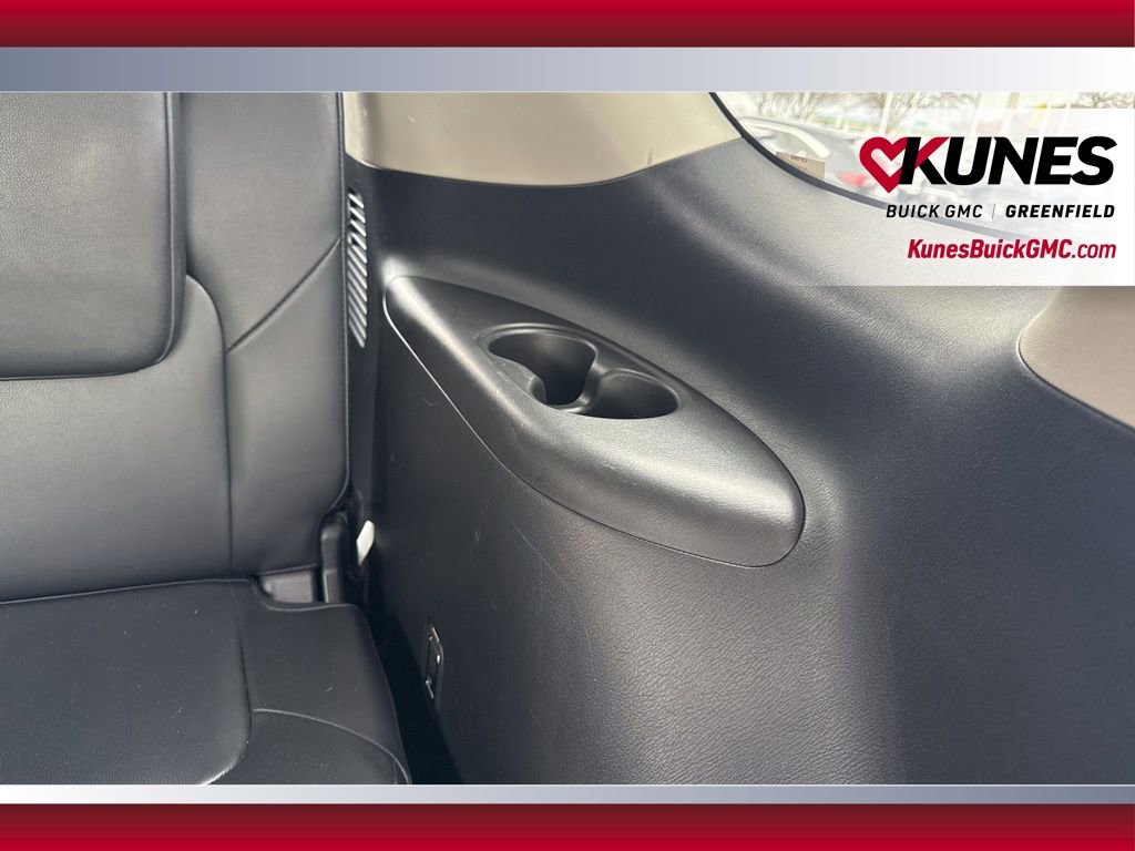 Used 2024 Nissan Armada SL w/ Captain's Chairs Package image 34