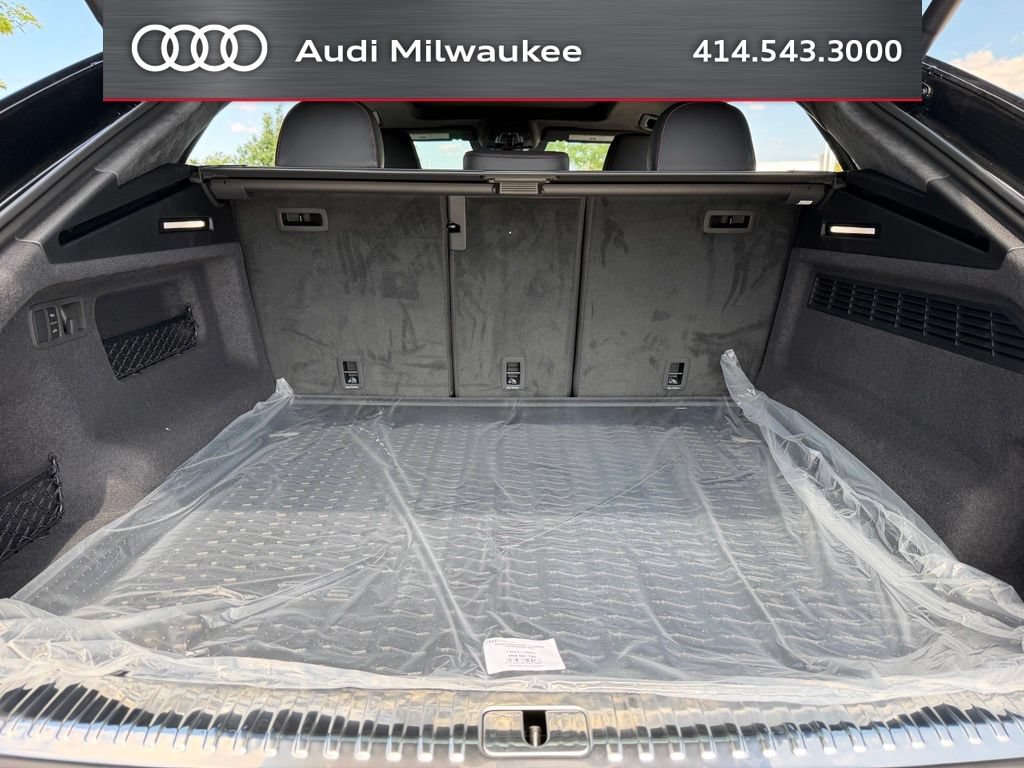 New 2027 Audi RS Q8 performance AWD/4WD image 50