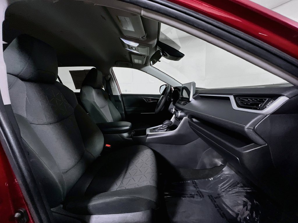 Used 2023 Toyota RAV4 XLE FWD image 28
