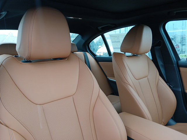 New 2026 BMW 330i Sedan w/ M Sport Package RWD image 14