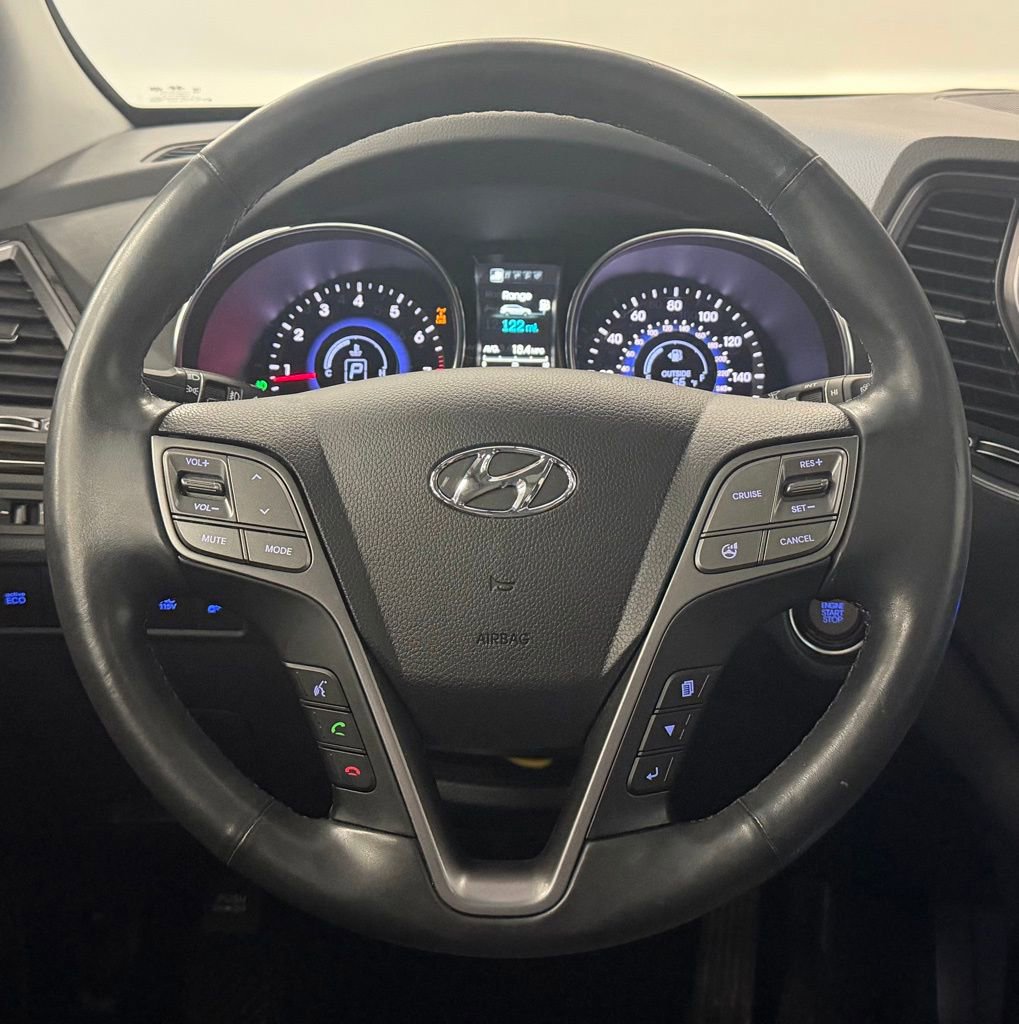 Used 2014 Hyundai Santa Fe Limited w/ Ultimate Package 07 image 17
