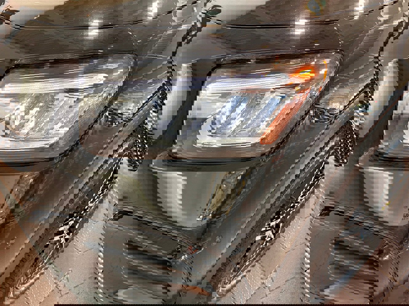 Used 2024 Mercedes-Benz GLB 250 4MATIC image 36