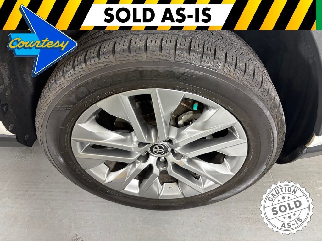 Used 2021 Toyota RAV4 Limited FWD image 11