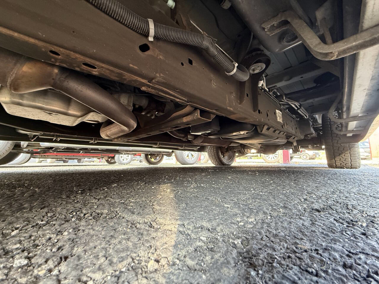 Used 2015 Chevrolet Express 2500 image 32