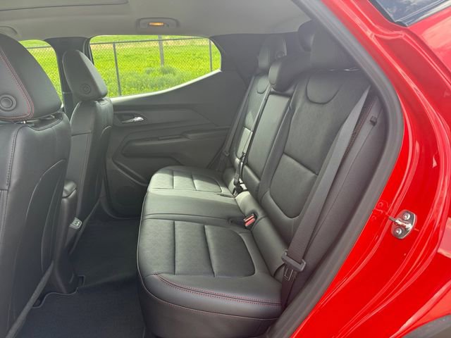 New 2027 Chevrolet Bolt RS w/ Technology Package FWD image 17