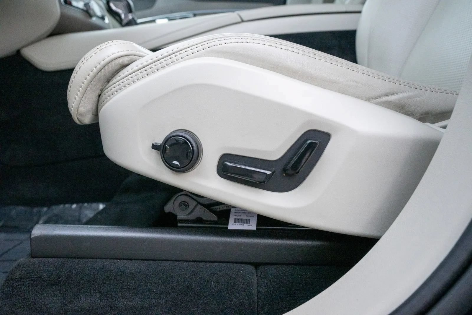 Used 2020 Volvo XC90 T6 Inscription AWD/4WD image 20