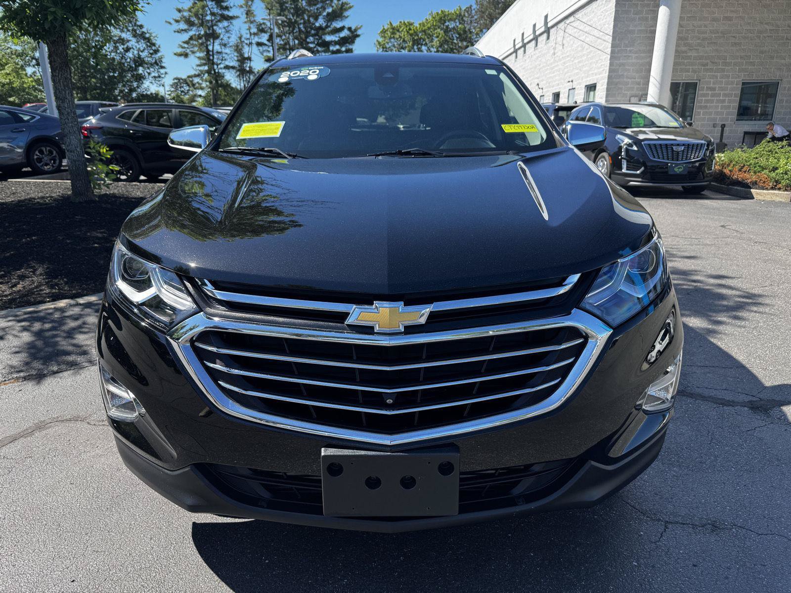Used 2020 Chevrolet Equinox Premier AWD/4WD image 2