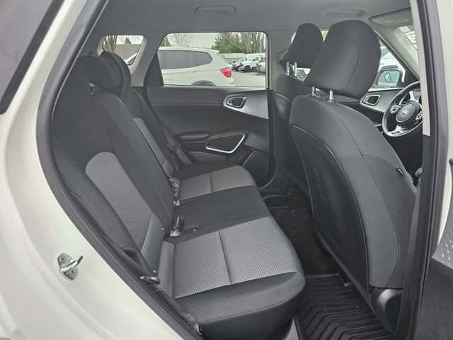 Used 2021 Kia Soul LX image 12