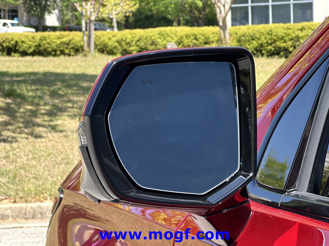 Used 2025 Cadillac Escalade V AWD/4WD image 33