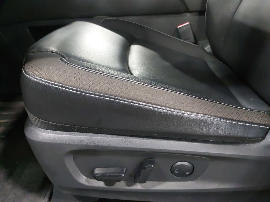 Certified 2024 Nissan Pathfinder SL image 30