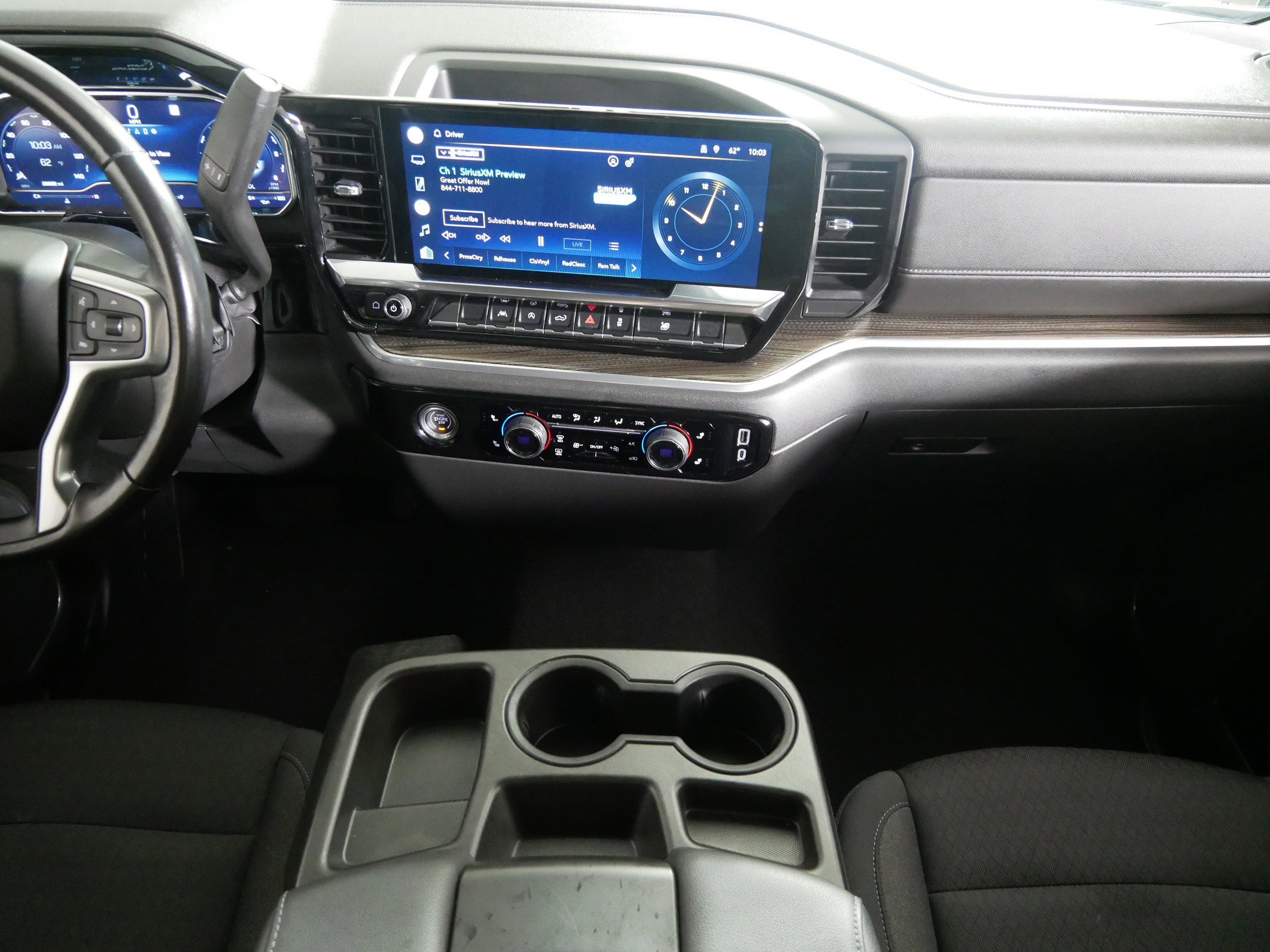 Used 2022 Chevrolet Silverado 1500 LT AWD/4WD image 10