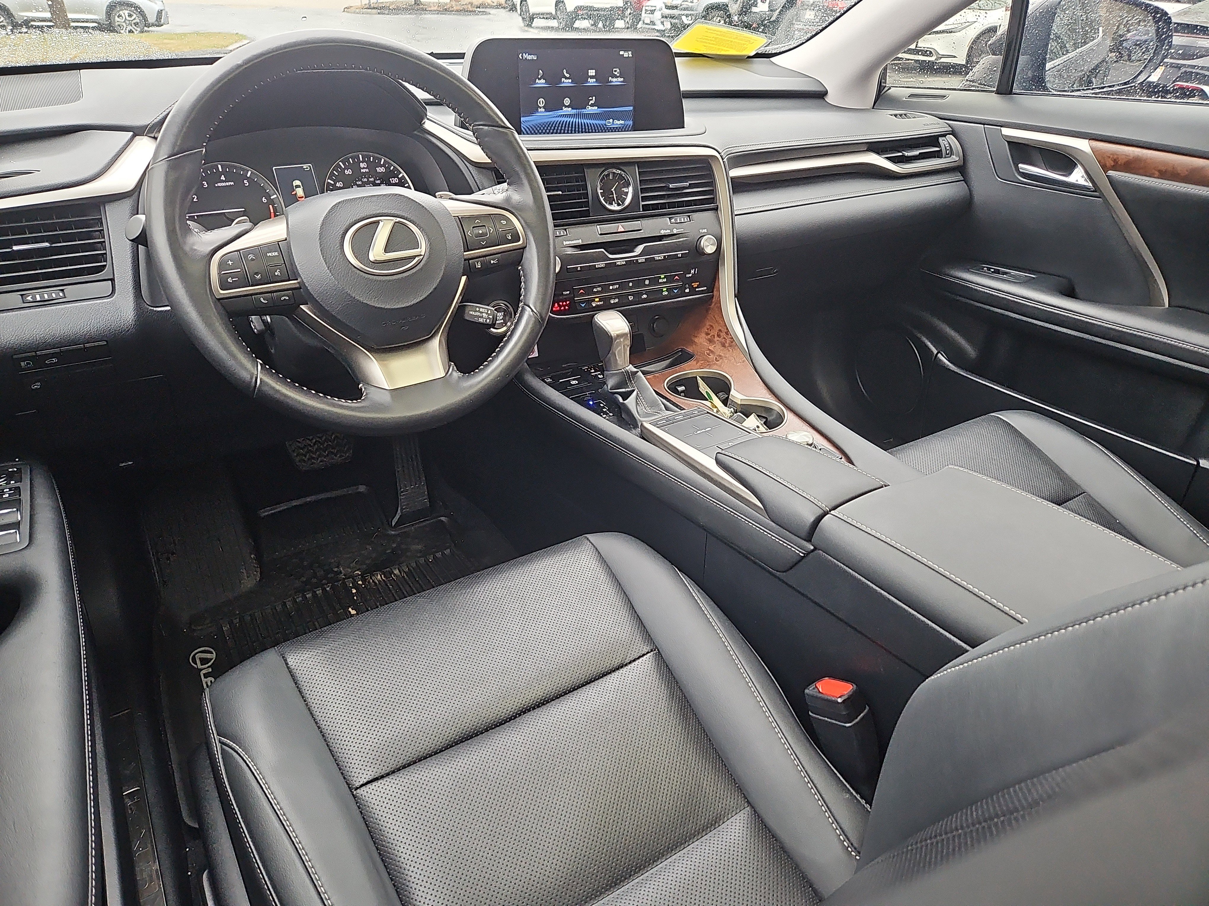 Used 2022 Lexus RX 350L Premium w/ Premium Package image 3