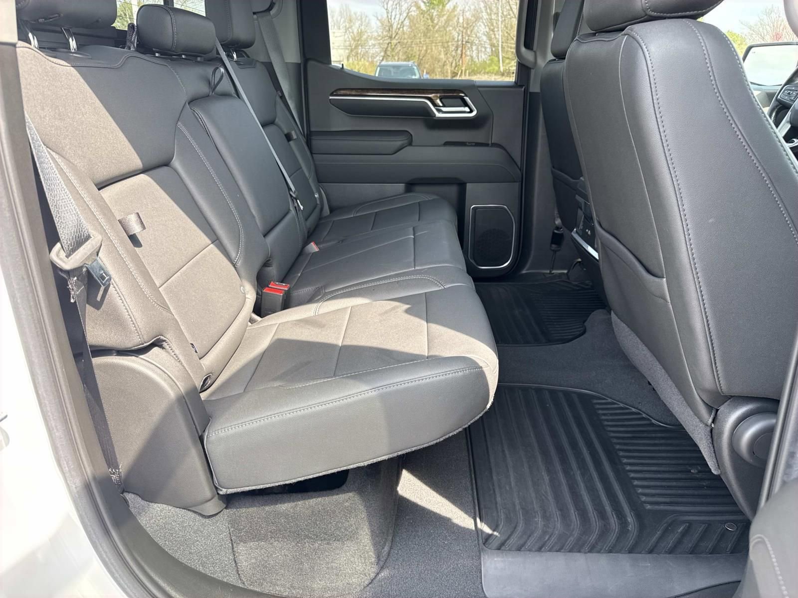 Used 2022 GMC Sierra 1500 Elevation w/ Elevation Premium Package image 25