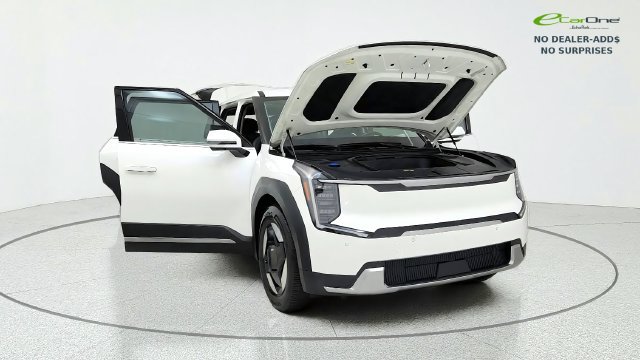 Used 2024 Kia EV9 Light Long Range RWD image 13