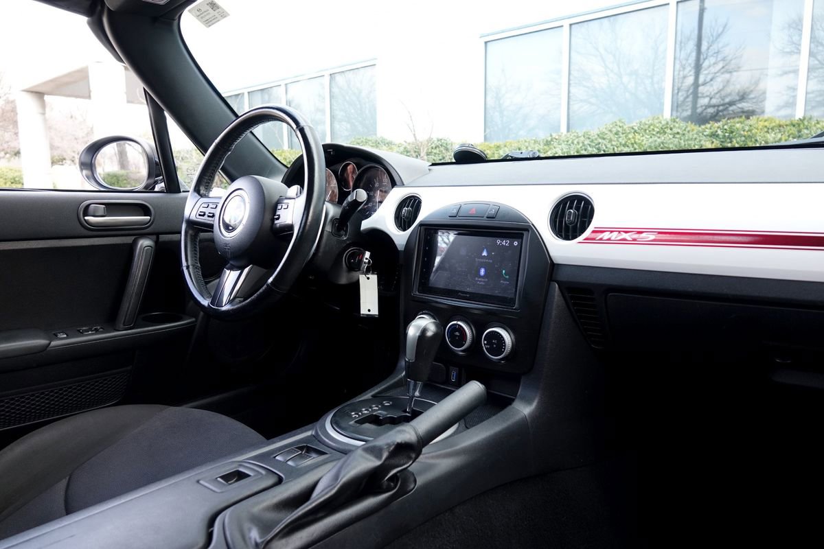 Used 2013 MAZDA MX-5 Miata Club image 7