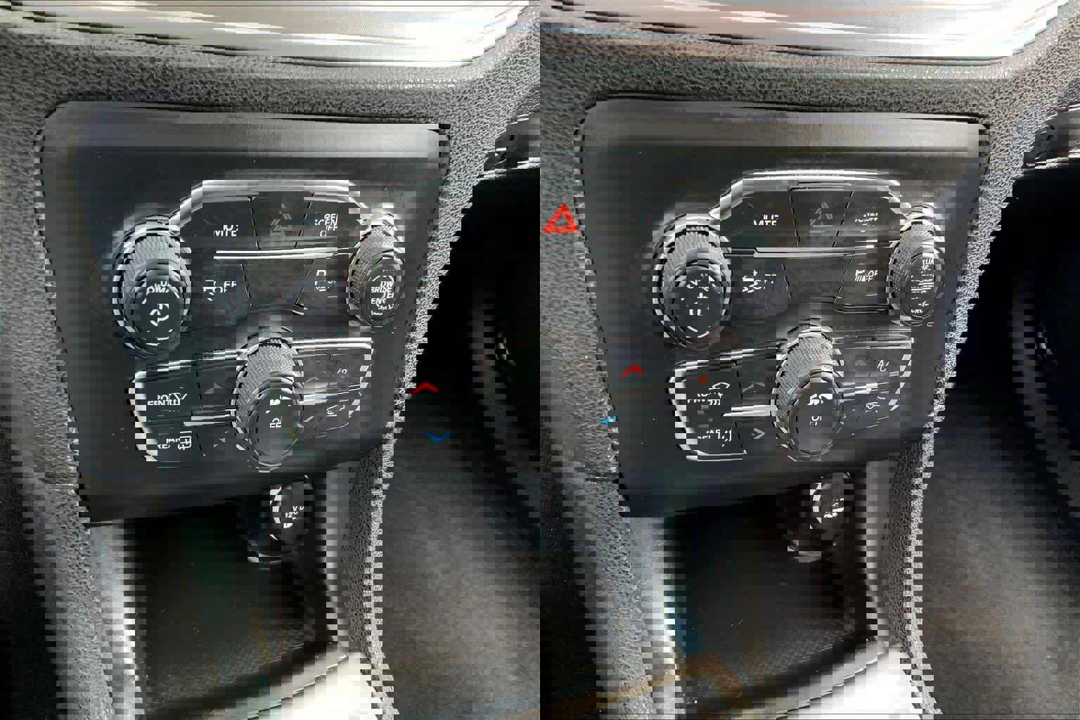 Used 2023 Dodge Charger SXT image 31