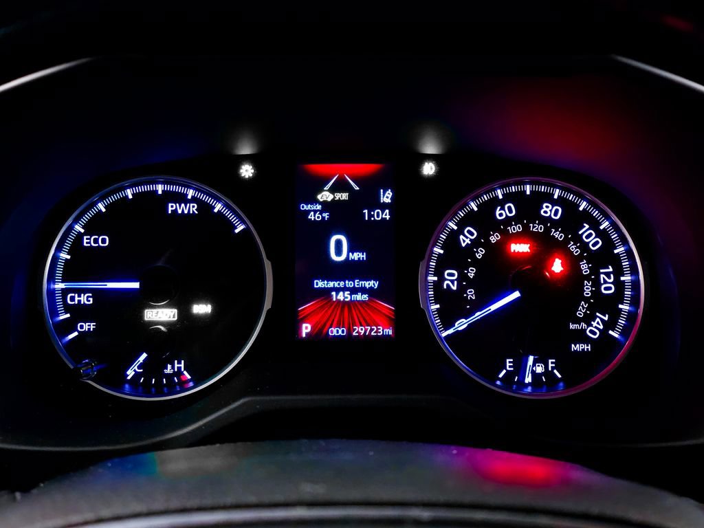 Used 2022 Toyota RAV4 XLE Premium image 25