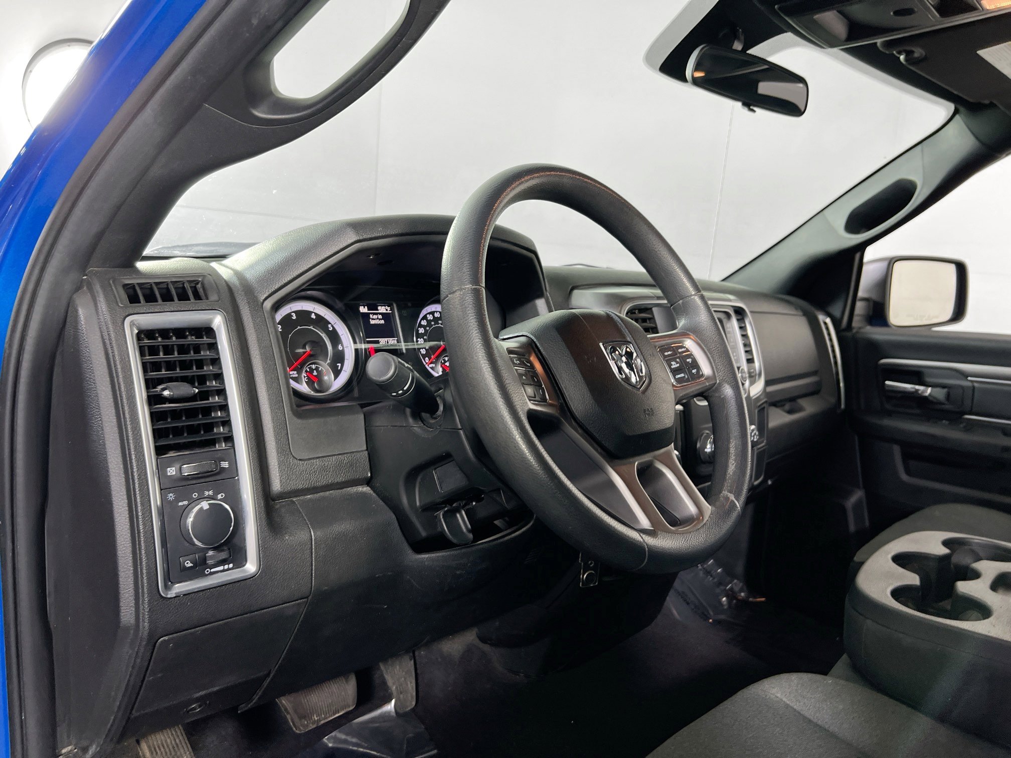 Used 2022 RAM 1500 Classic Warlock image 9