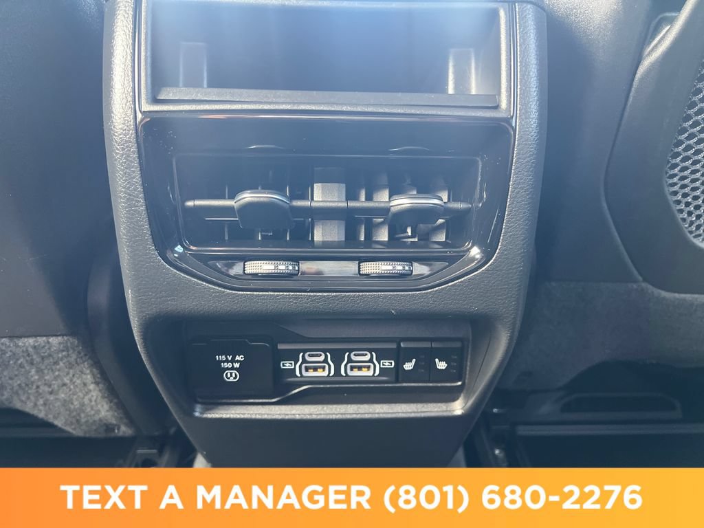 Used 2023 Jeep Grand Cherokee Limited w/ Trailer Tow Prep Group (B) AWD/4WD image 30