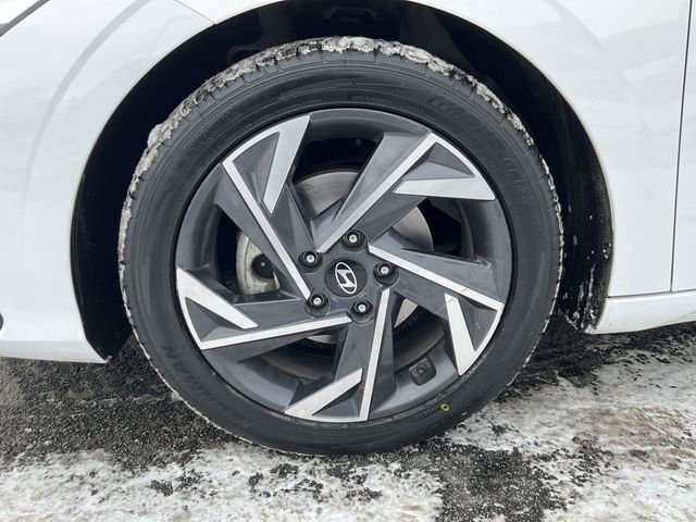 Used 2024 Hyundai Elantra Limited image 8