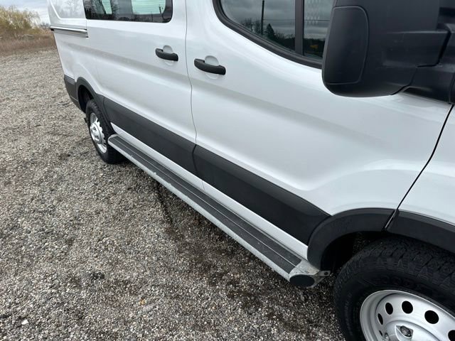 Used 2023 Ford Transit 250 Low Roof AWD w/ Exterior Upgrade Package image 25