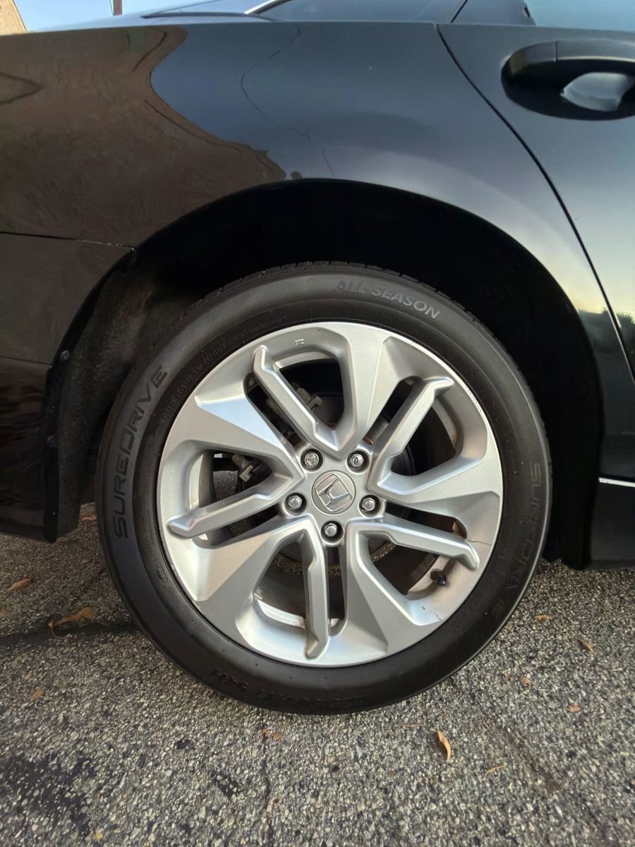 Used 2018 Honda Accord LX image 11