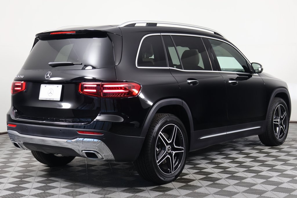 New 2026 Mercedes-Benz GLB 250 image 2