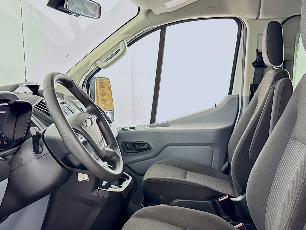 Used 2018 Ford Transit 350 XLT image 10