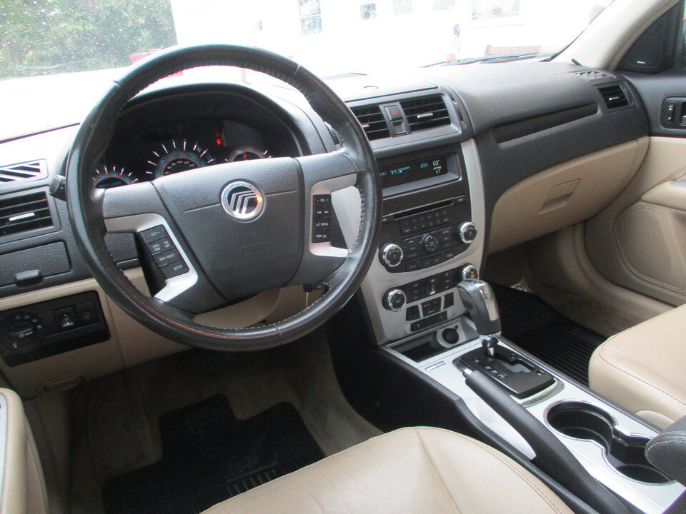 Used 2010 Mercury Milan Premier AWD/4WD image 7