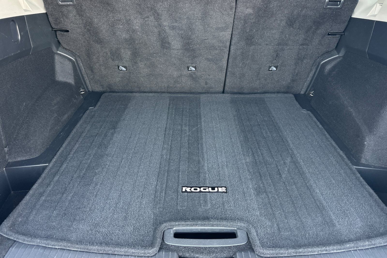 Used 2024 Nissan Rogue S image 16