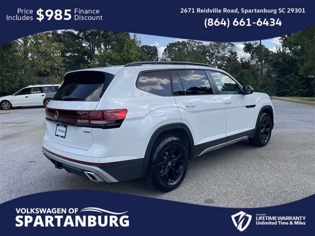 Used 2024 Volkswagen Atlas Peak Edition SEL image 6