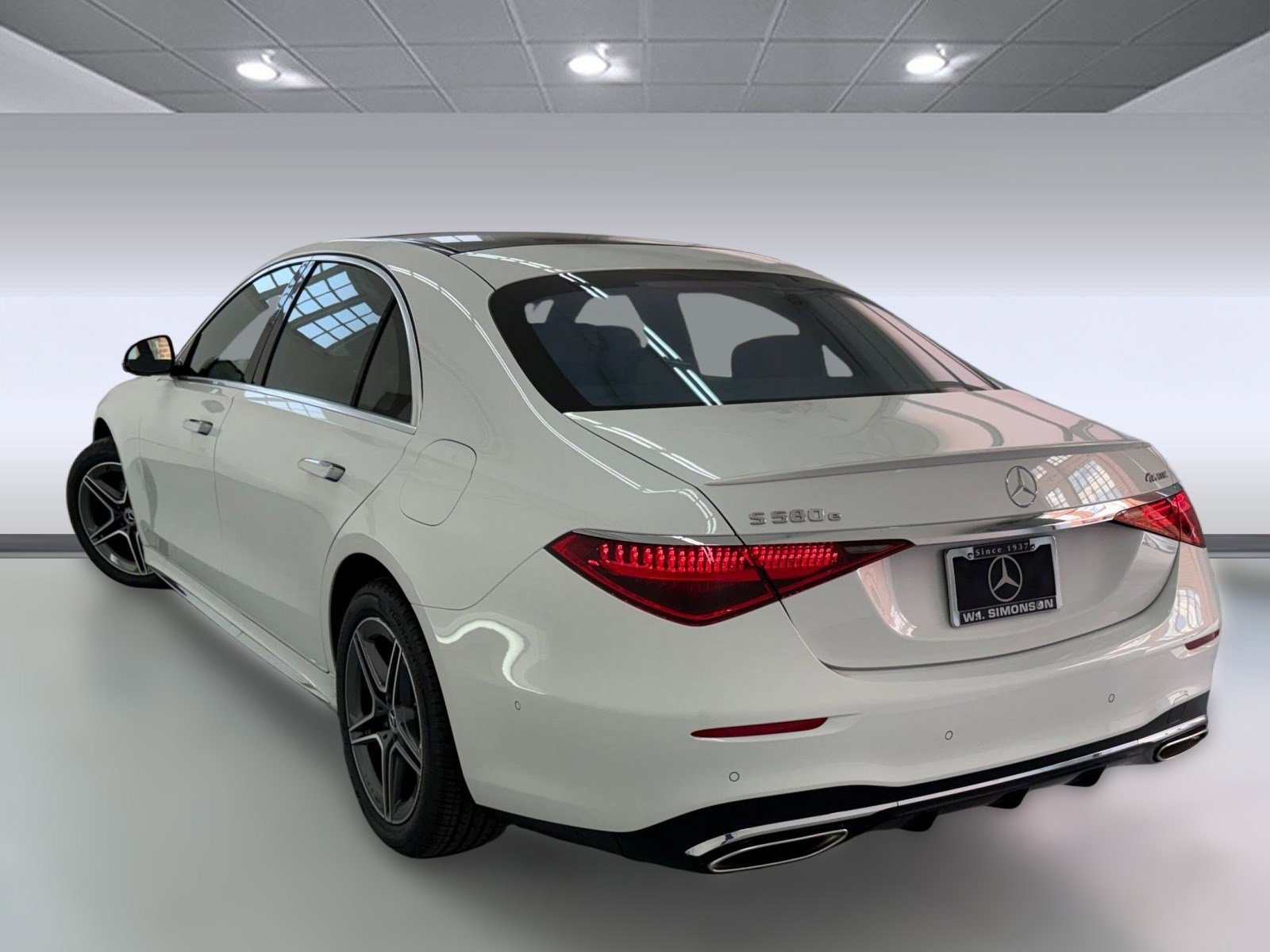 New 2026 Mercedes-Benz S 580e 4MATIC Sedan image 2