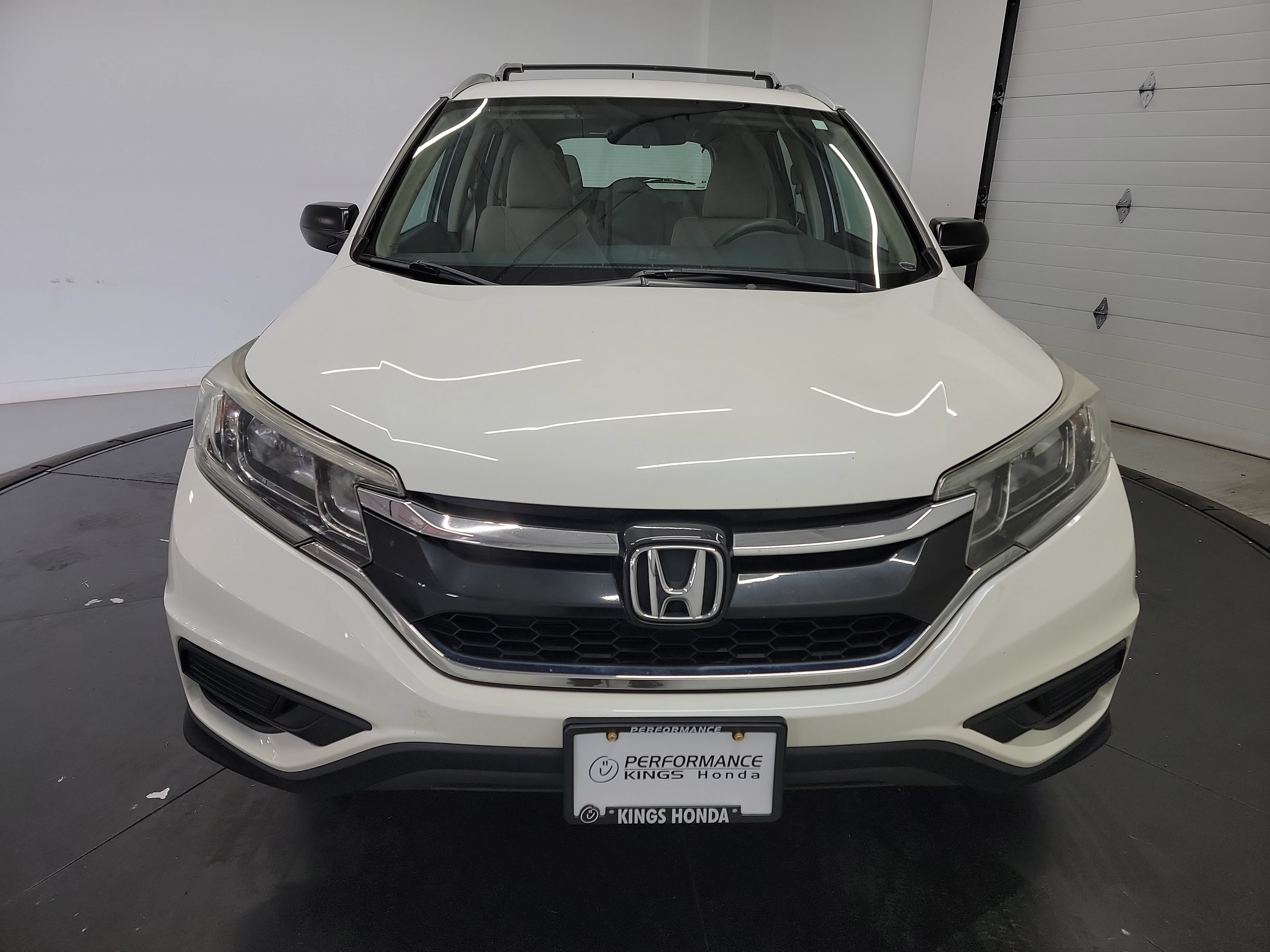 Used 2016 Honda CR-V LX image 2