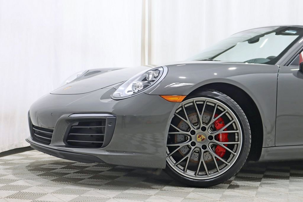 Used 2018 Porsche 911 Carrera S RWD image 4