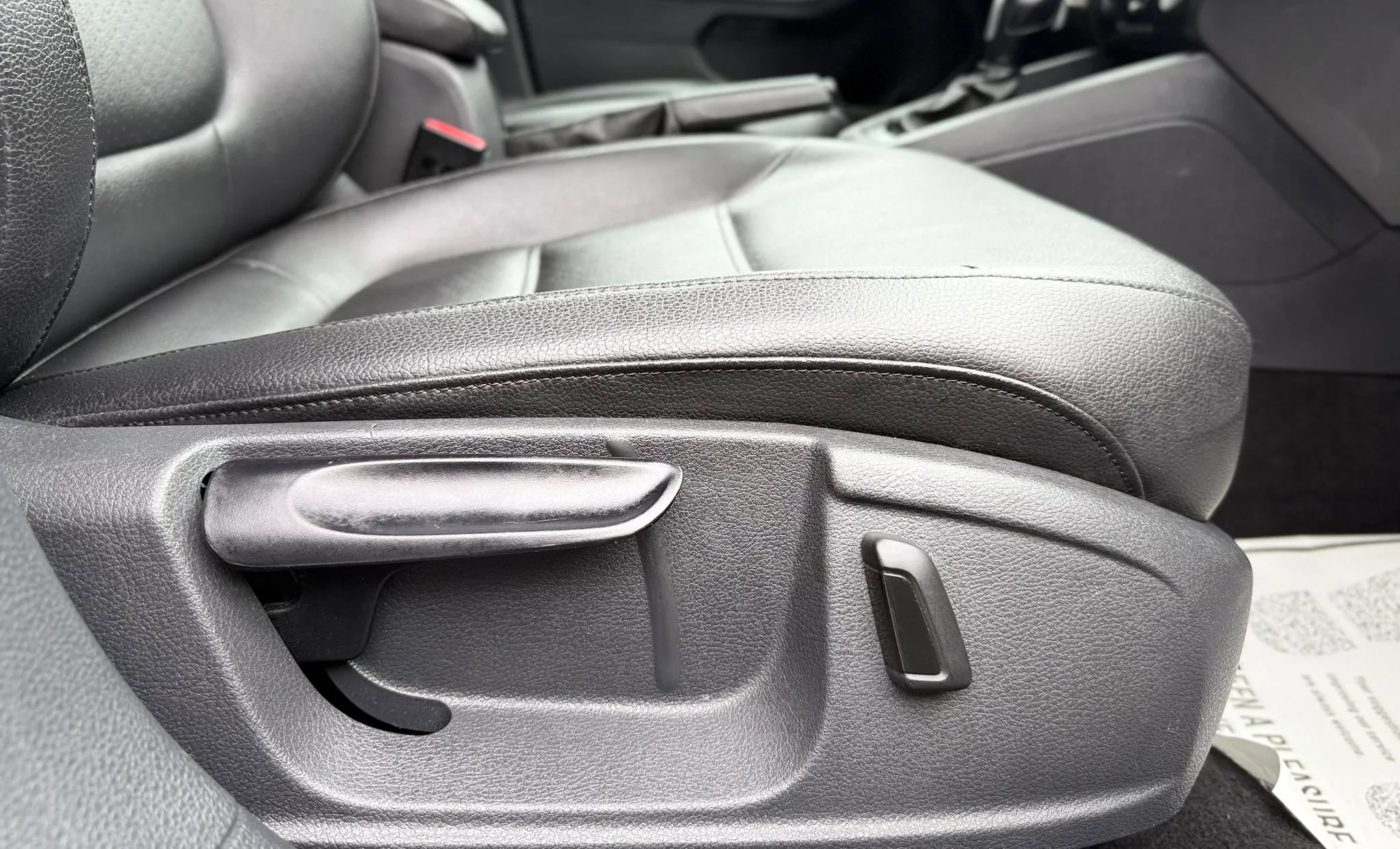 Used 2014 Volkswagen Jetta SE FWD image 32