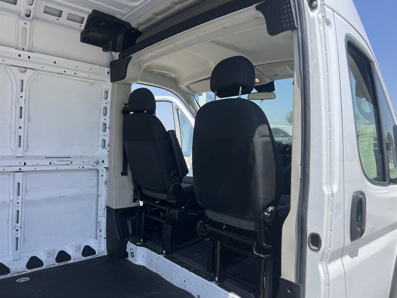 Used 2021 RAM ProMaster 2500 FWD image 12