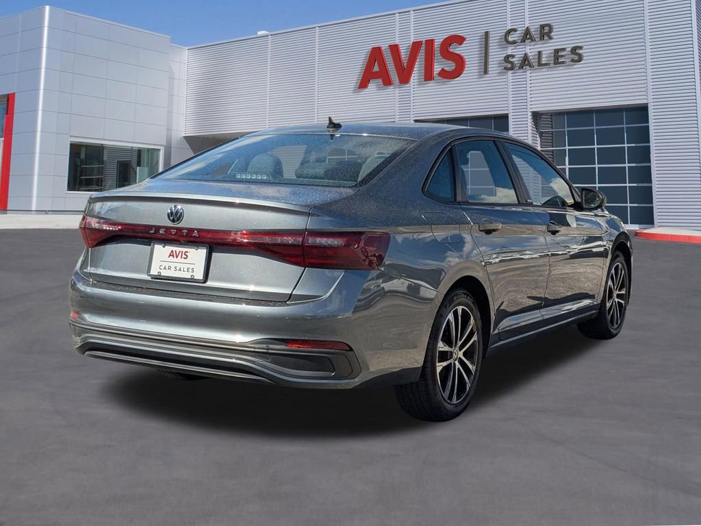 Used 2025 Volkswagen Jetta Sport image 6
