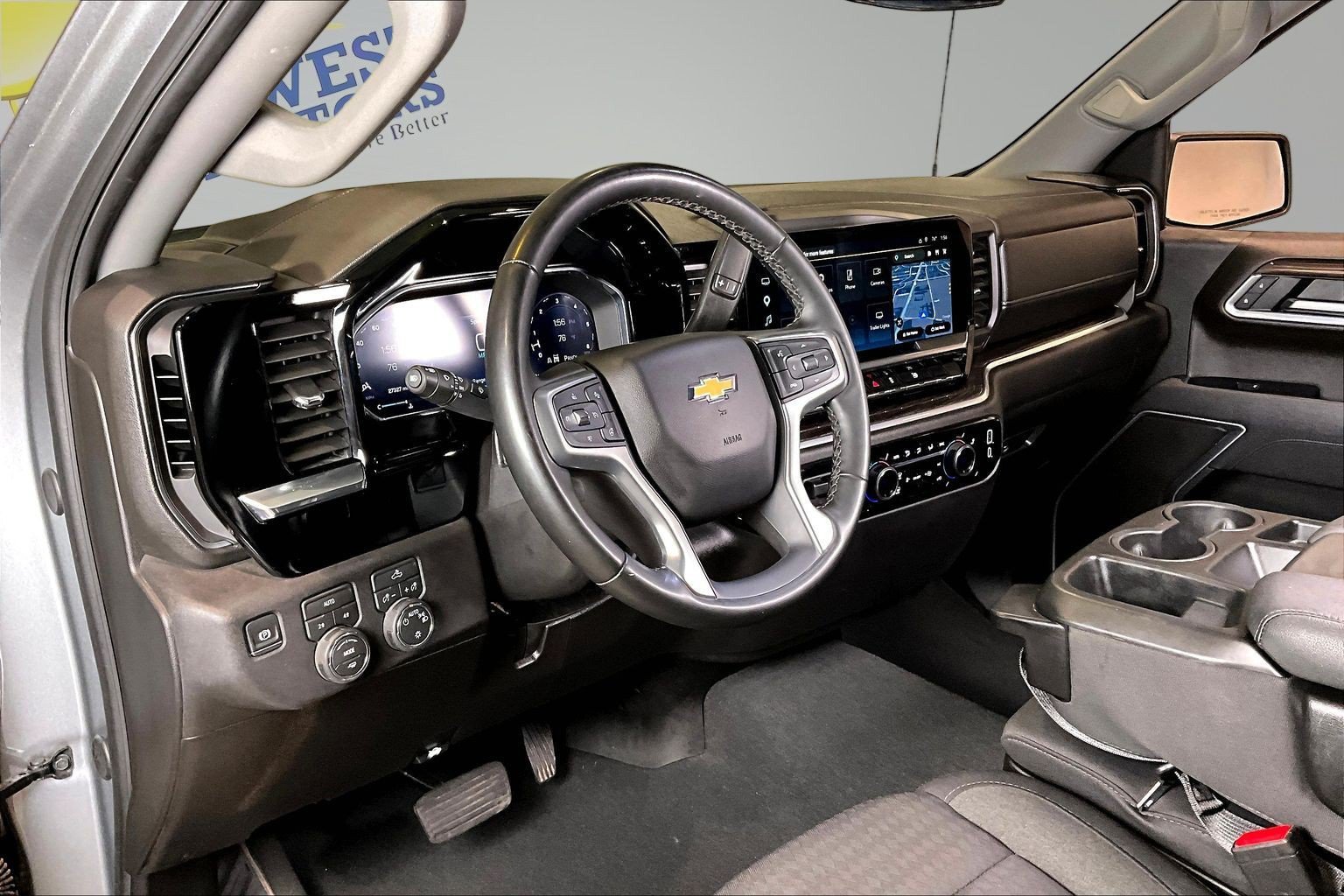 Used 2026 Chevrolet Silverado 1500 LT AWD/4WD image 19
