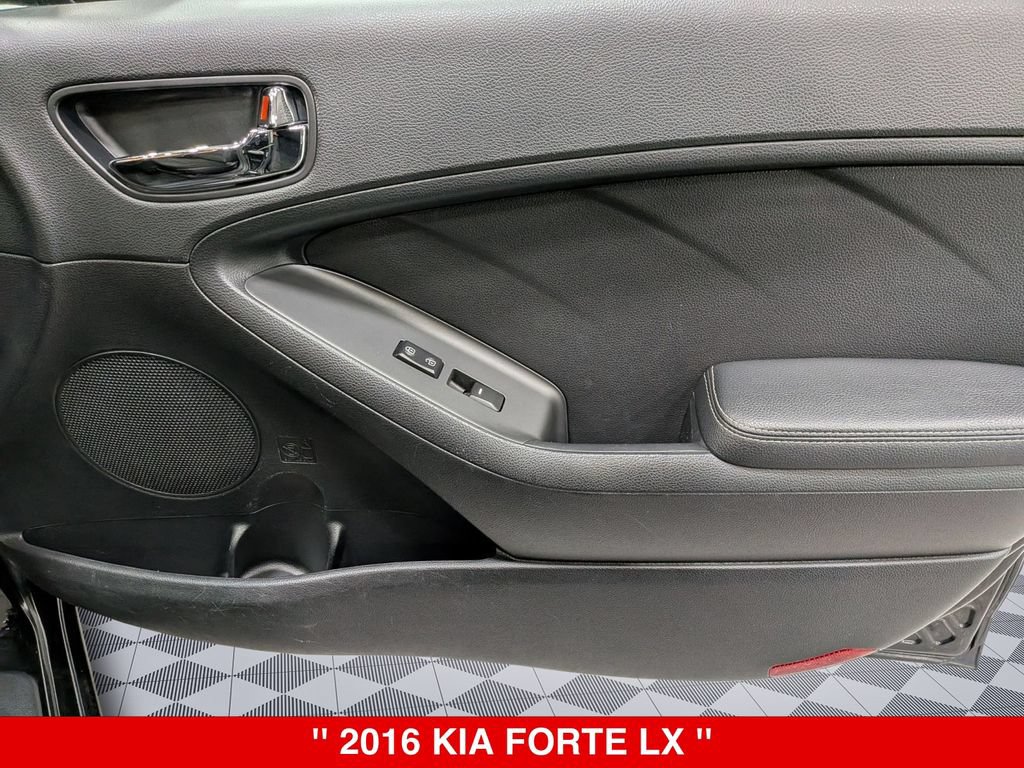 Used 2016 Kia Forte LX FWD image 29