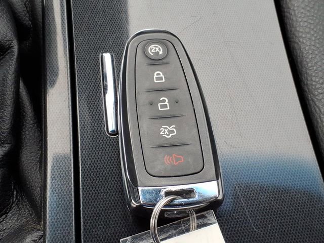 Used 2017 Ford Taurus SHO image 29