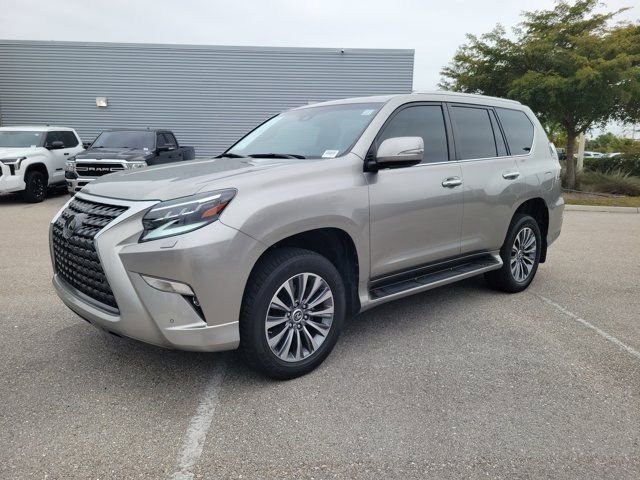 Used 2023 Lexus GX 460 Luxury w/ Accessory Package image 4