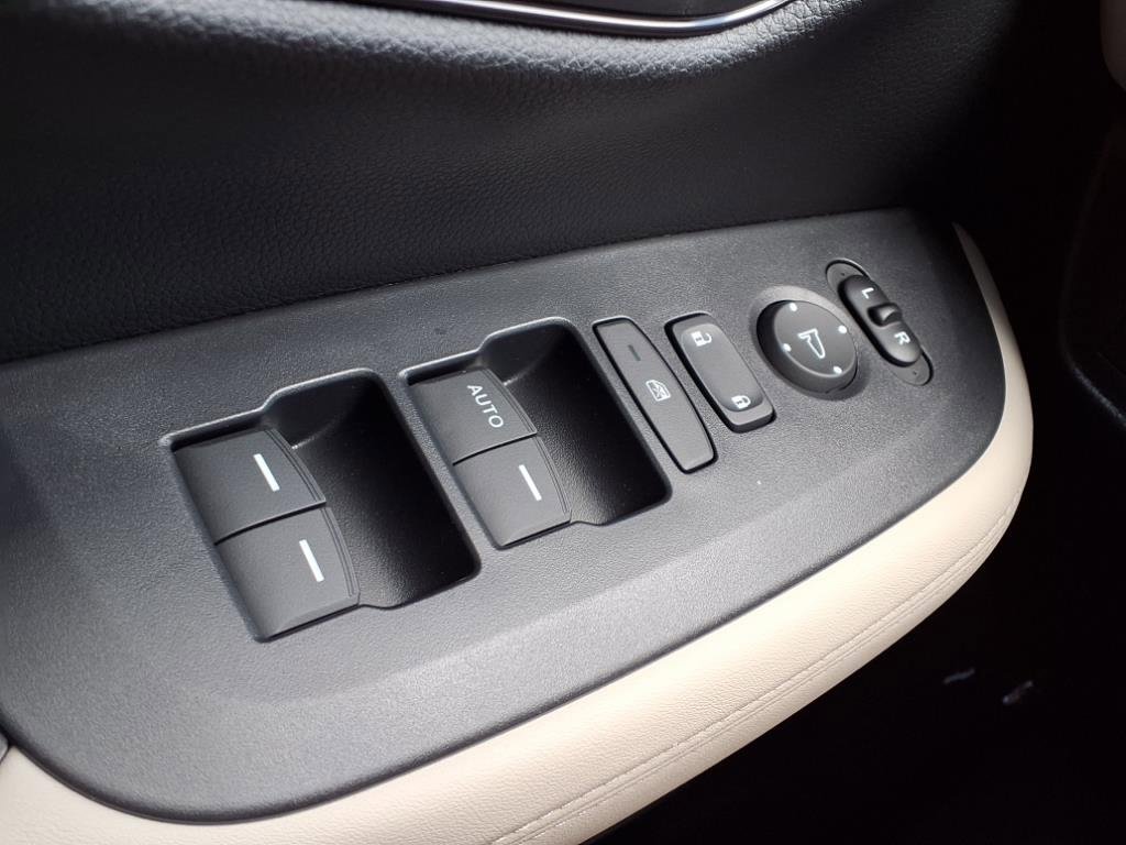 New 2026 Honda HR-V LX image 6