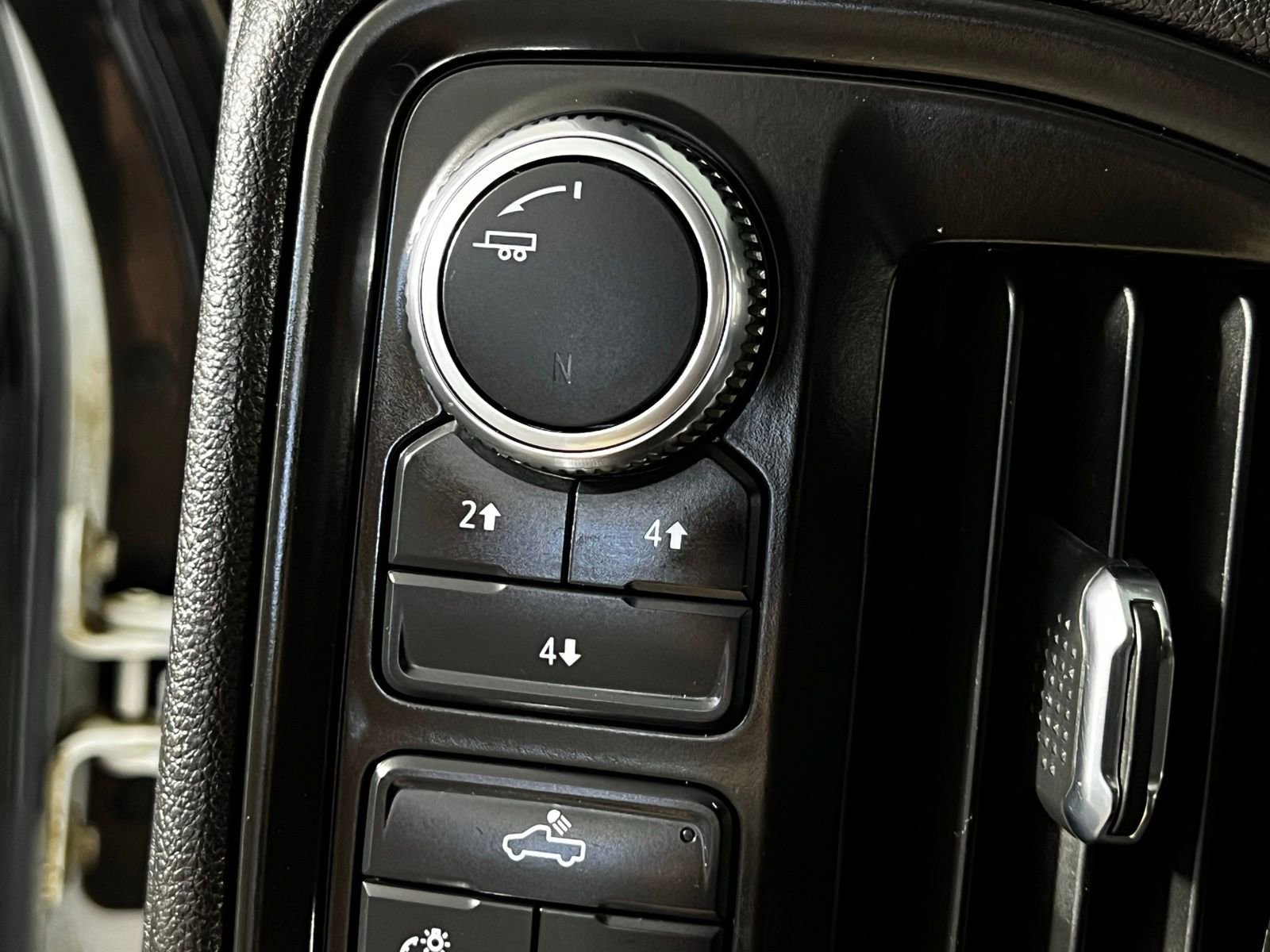 Used 2023 GMC Sierra 2500 Pro w/ Convenience Package AWD/4WD image 19