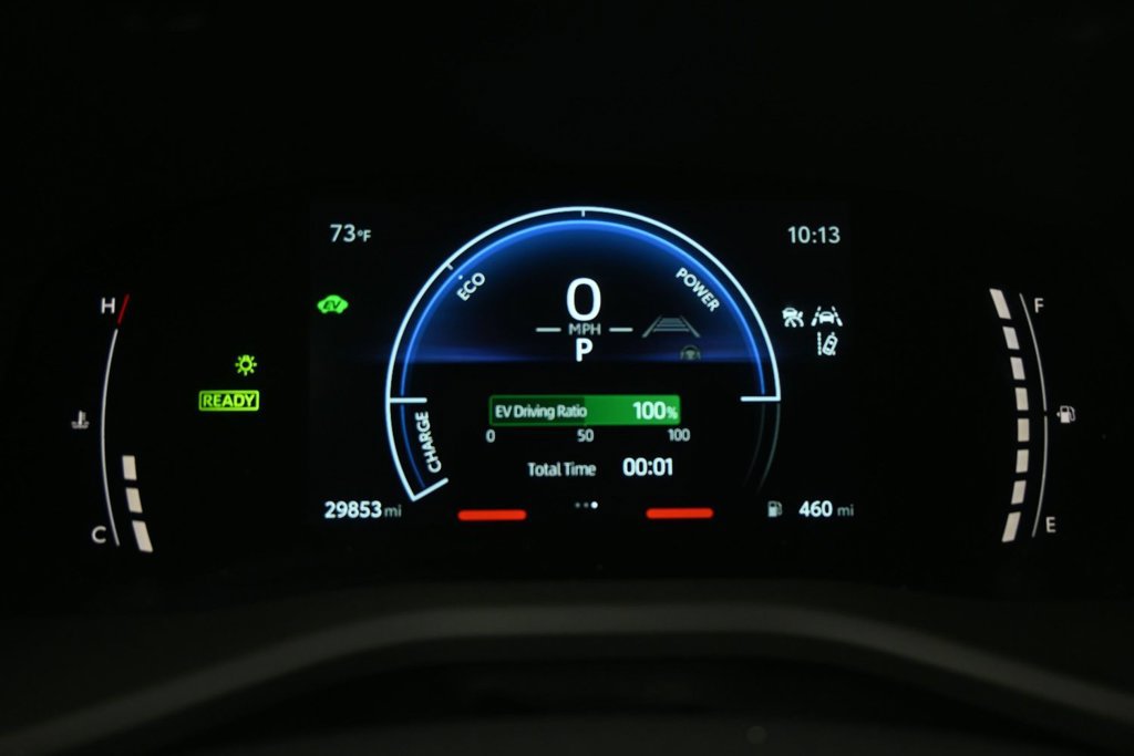 Used 2025 Toyota Camry SE FWD image 16