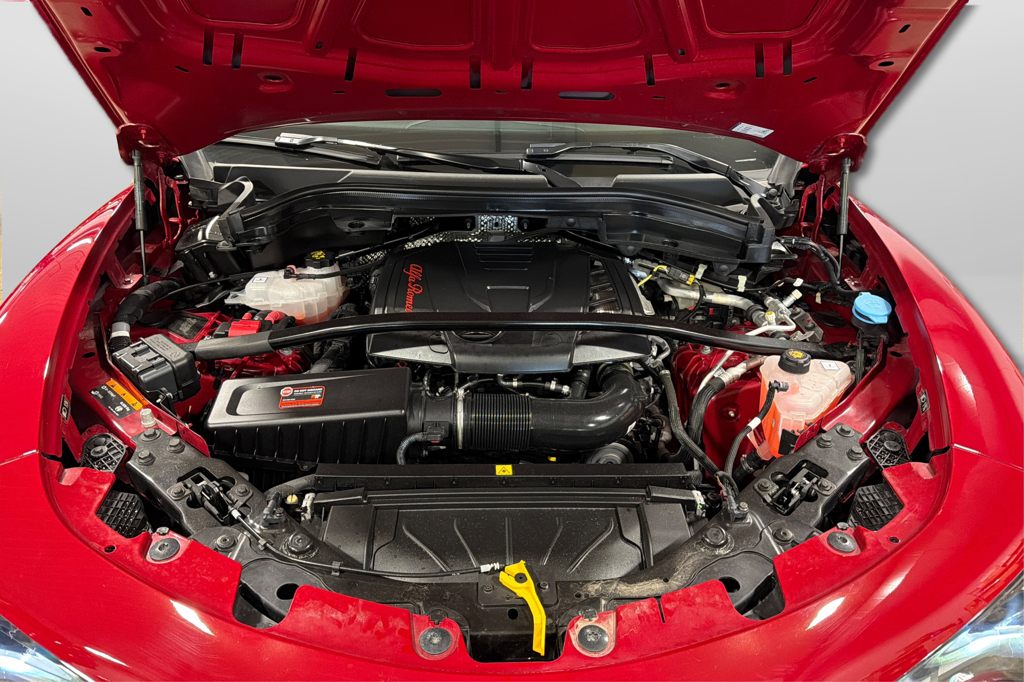 Used 2025 Alfa Romeo Stelvio Sprint w/ Veloce Package image 11