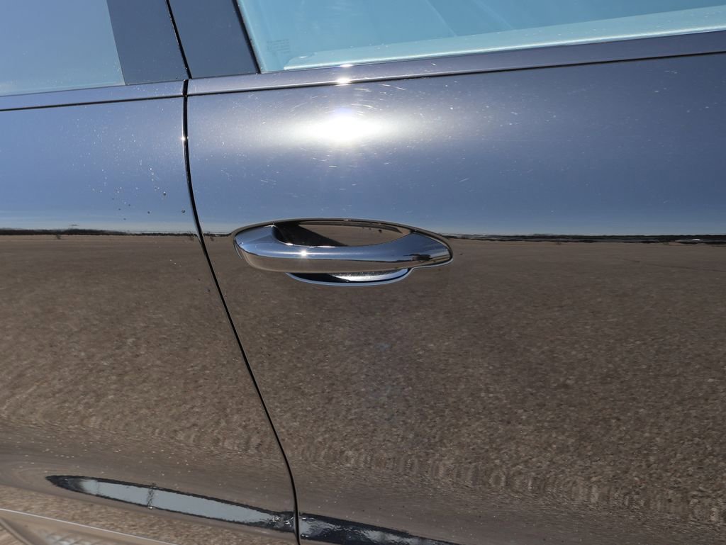 Used 2022 Porsche Macan S image 16