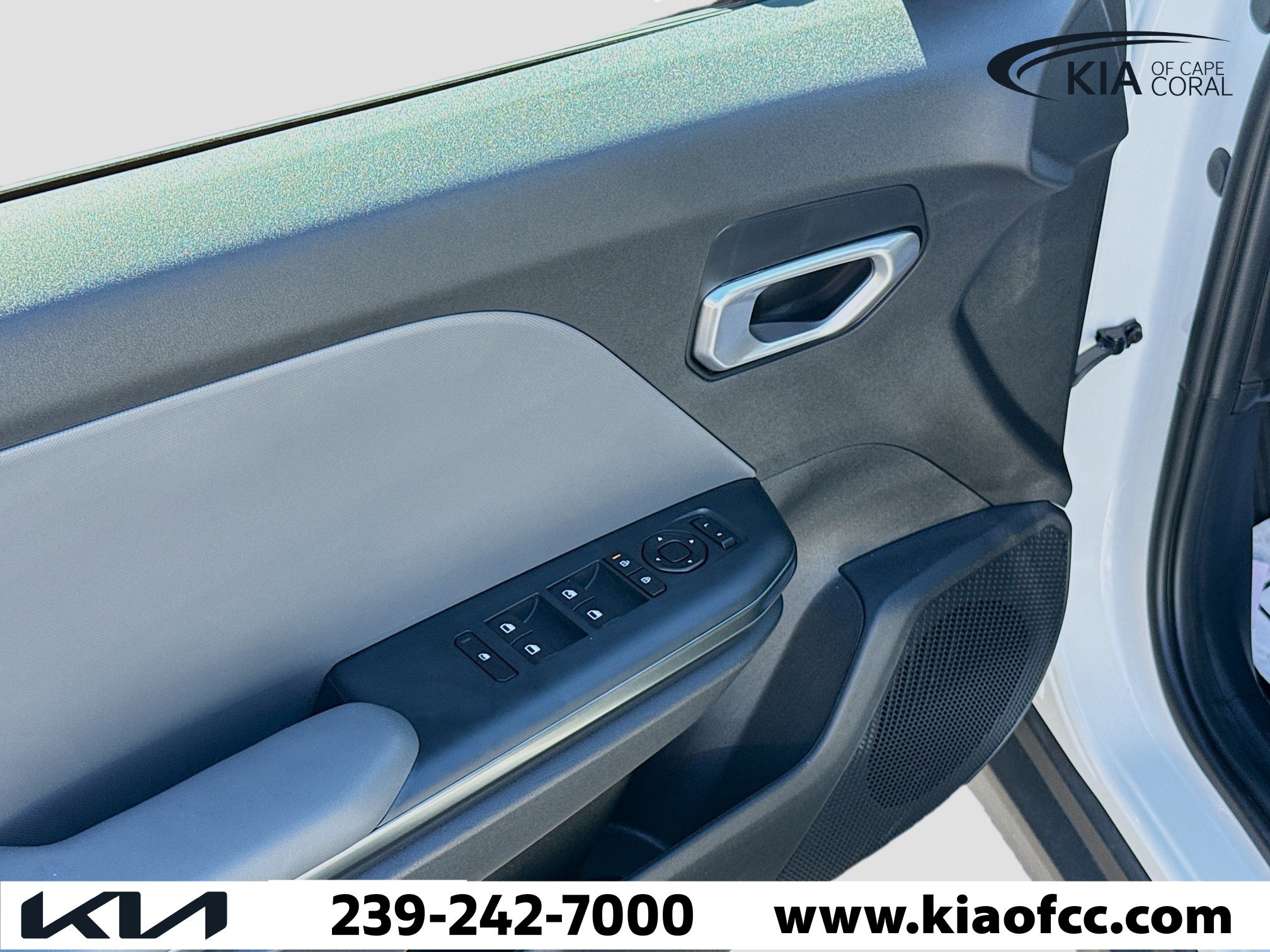 Used 2025 Kia K4 LXS image 21